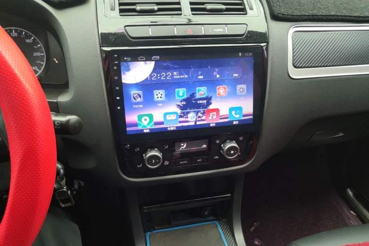 Used Yema T70 2016 Upgraded Model 1.5T Manual Leading Version Audio And AC Panel
