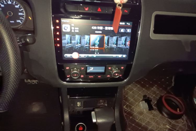 Used Yema T70 2016 Upgraded Model 1.8T CVT Flagship Edition Audio And AC Panel