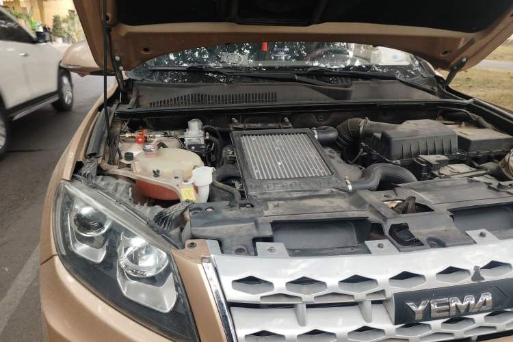 Used Yema T70 2016 Upgraded Model 1.5T Manual Luxury Version Engine Bay Right
