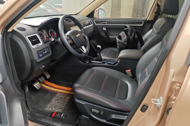 Used Yema T70 2016 Upgraded Model 1.5T Manual Luxury Version Left Front Seat