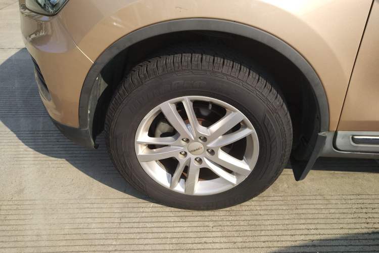 Used Yema T70 2016 Upgraded Model 1.5T Manual Leading Version Left Front Wheel Hub