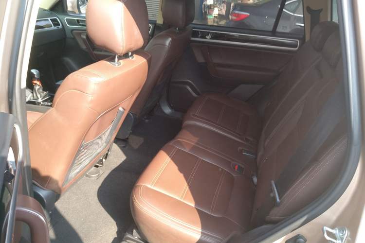Used Yema T70 2016 Upgraded Model 1.5T Manual Leading Version Left Rear Seat