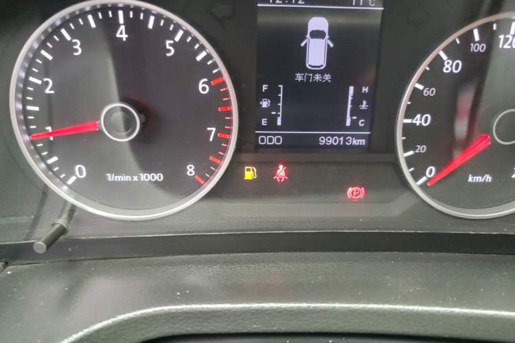 Used Yema T70 2016 Upgraded Model 1.5T Manual Leading Version Odometer Close Up