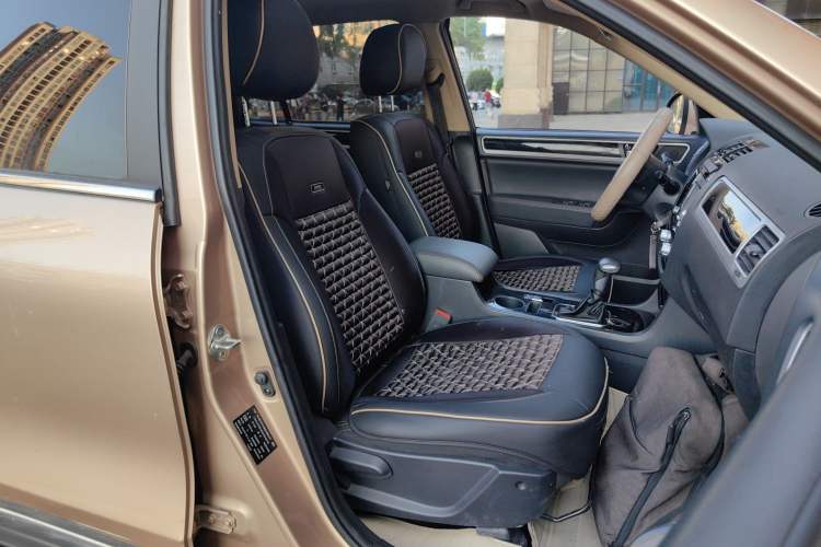 Used Yema T70 2016 1.8T CVT Elegant Model Right Front Seat