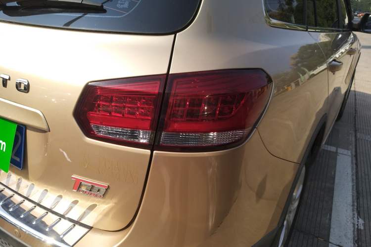 Used Yema T70 2016 Upgraded Model 1.5T Manual Leading Version Right Rear Taillight