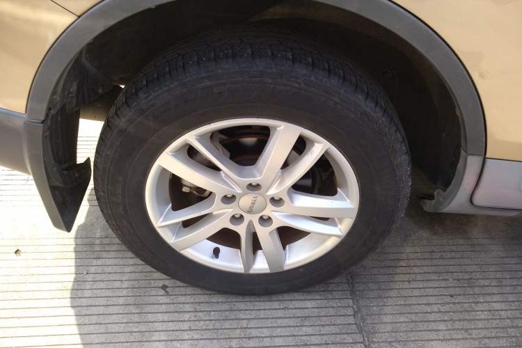 Used Yema T70 2016 Upgraded Model 1.5T Manual Leading Version Right Rear Wheel Hub