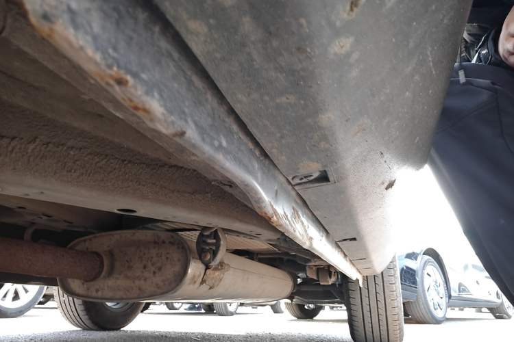 Used Yema T70 2016 Upgraded Model 1.8T CVT Flagship Edition Right Side Sill