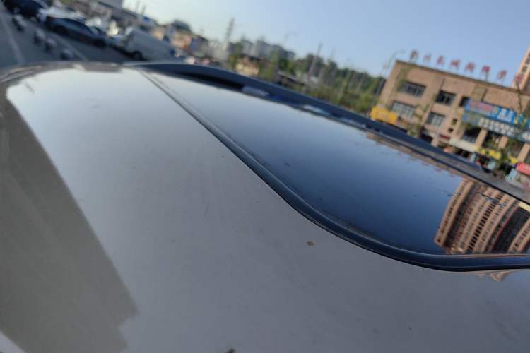 Used Yema T70 2016 1.8T CVT Elegant Model Roof