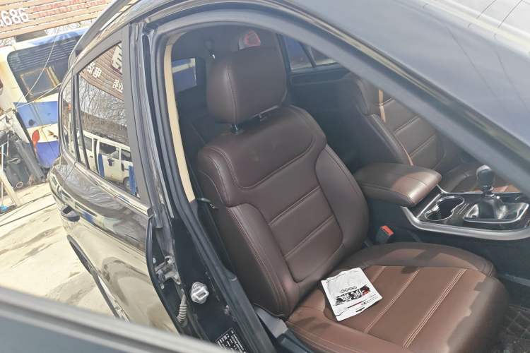Used Yema T70 2017 T70S Sport Edition 1.5T Manual Leading Model Right Front Seat
