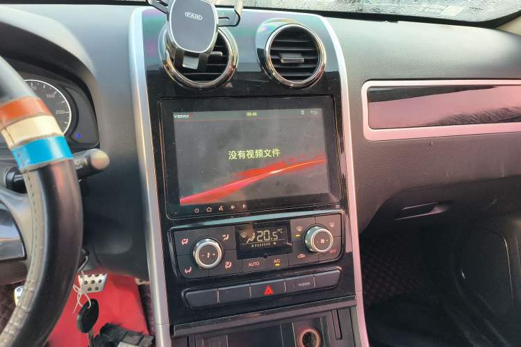 Used Yema T70 2017 T70S Sport Edition 1.5T Manual Leading Model Audio And AC Panel