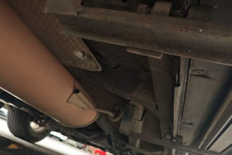 Used Yema T70 2017 1.8L Manual Comfort Model Right Side Sill