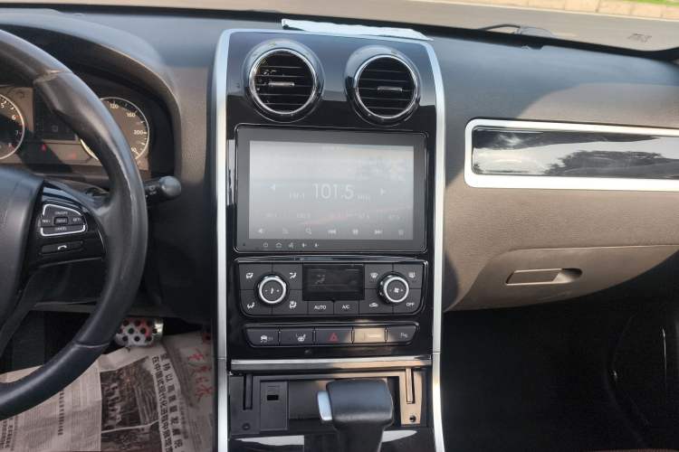 Used Yema T70 2017 T70S Sport Edition 1.8T CVT Flagship Model Audio And AC Panel