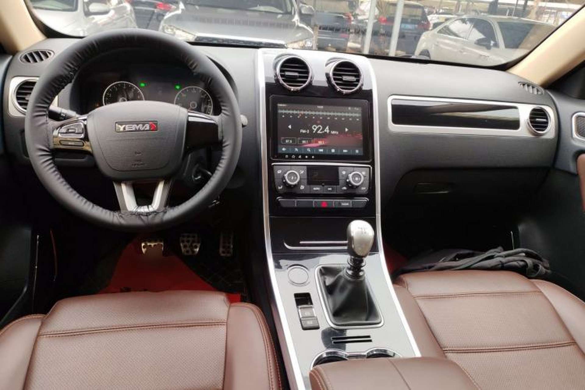 Used Yema T70 2017 T70S Sport Edition 1.5T Manual Leading Model Center Console