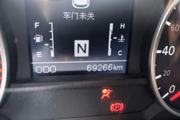 Used Yema T70 2017 T70S Sport Edition 1.8T CVT Flagship Model Odometer Close Up