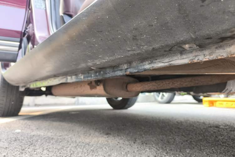 Used Yema T70 2017 T70S Sport Edition 1.8T CVT Flagship Model Right Side Sill