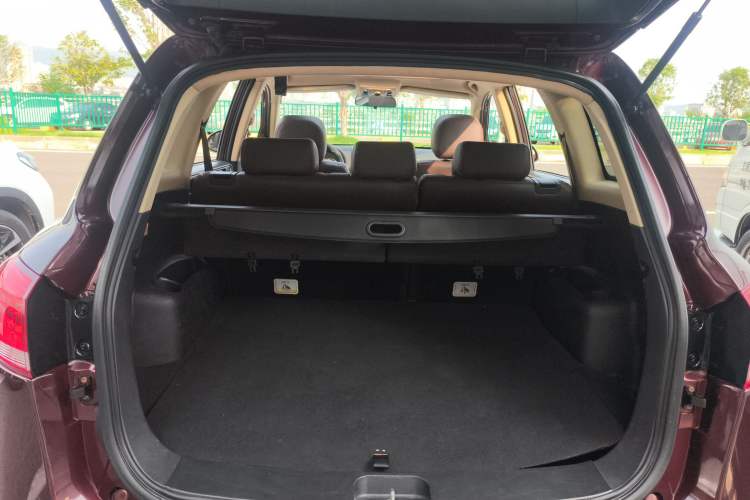 Used Yema T70 2017 T70S Sport Edition 1.8T CVT Flagship Model Trunk