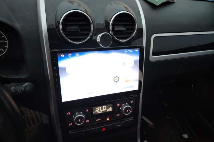 Used Yema T70 2017 T70S Sport Edition 1.5T Manual Leading Model Audio And AC Panel
