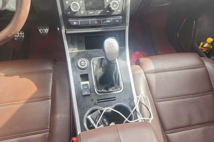 Used Yema T70 2017 T70S Sport Edition 1.5T Manual Luxury Model Gear Lever
