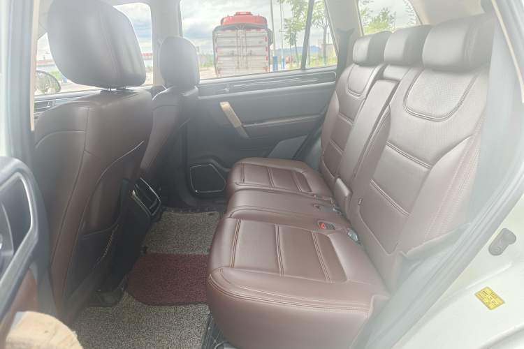 Used Yema T70 2017 T70S Sport Edition 1.5T Manual Leading Model Interior 2