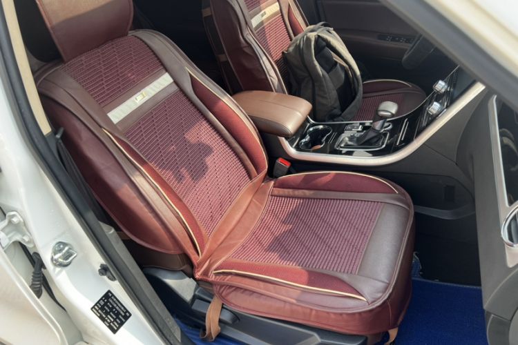 Used Yema T70 2017 T70S Sport Edition 1.8T CVT Flagship Model Interior 8