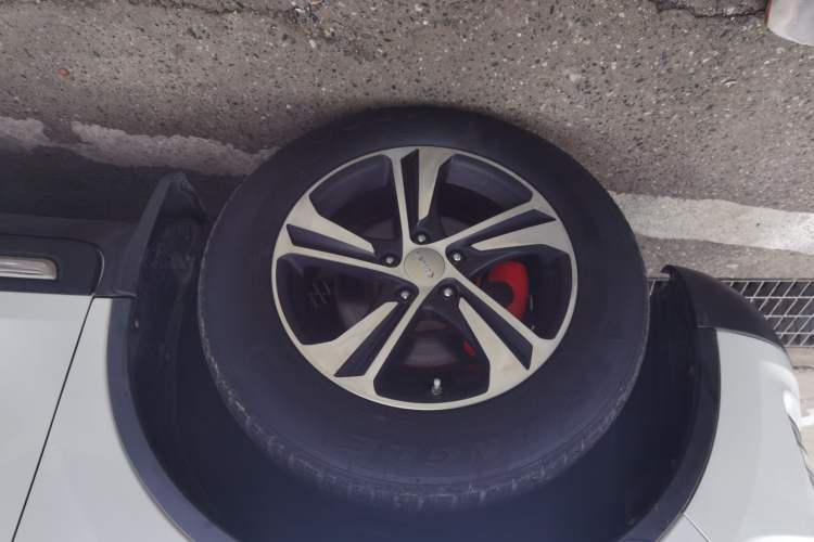 Used Yema T70 2017 T70S Sport Edition 1.8T CVT Flagship Model Left Front Wheel Hub