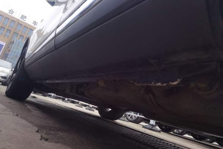 Used Yema T70 2017 T70S Sport Edition 1.8T CVT Flagship Model Left Side Sill