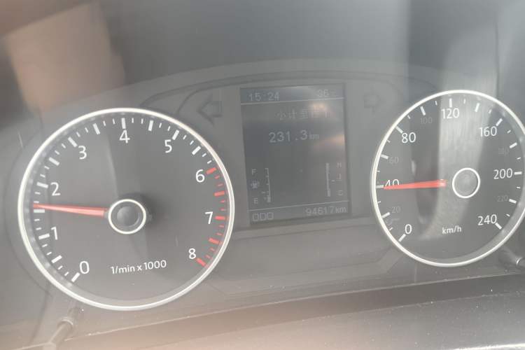 Used Yema T70 2017 T70S Sport Edition 1.5T Manual Leading Model Odometer Close Up