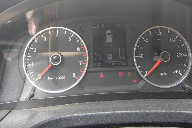 Used Yema T70 2017 T70S Sport Edition 1.8T CVT Flagship Model Odometer Close Up