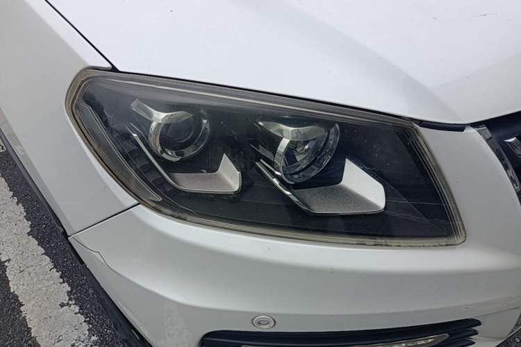 Used Yema T70 2017 T70S Sport Edition 1.8T CVT Flagship Model Right Front Headlight