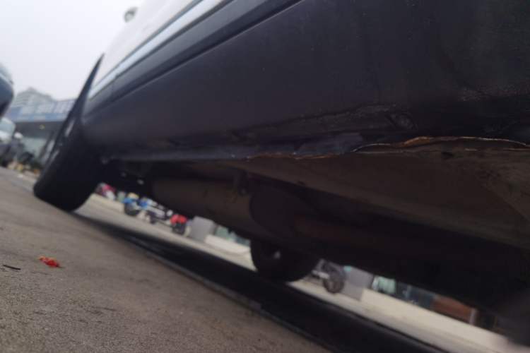 Used Yema T70 2017 T70S Sport Edition 1.8T CVT Flagship Model Right Side Sill