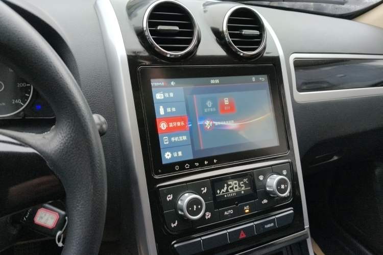 Used Yema T70 2018 T70S 1.8L Manual Value-Added Sunroof Edition Audio And AC Panel