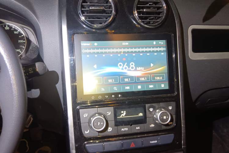 Used Yema T70 2018 T70S 1.8L Manual Value-Added Sunroof Edition Audio And AC Panel