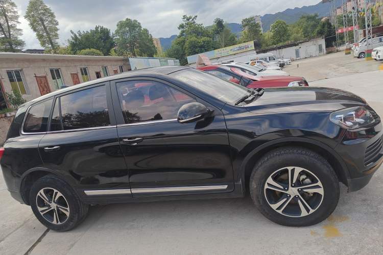 Used Yema T70 2018 T70S 1.8L Manual Value-Added Sunroof Edition Exterior 2