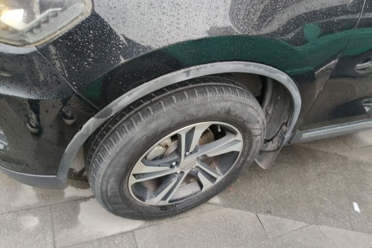 Used Yema T70 2018 T70S 1.8L Manual Value-Added Sunroof Edition Exterior 4