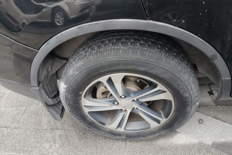 Used Yema T70 2018 T70S 1.8L Manual Value-Added Sunroof Edition Exterior 5