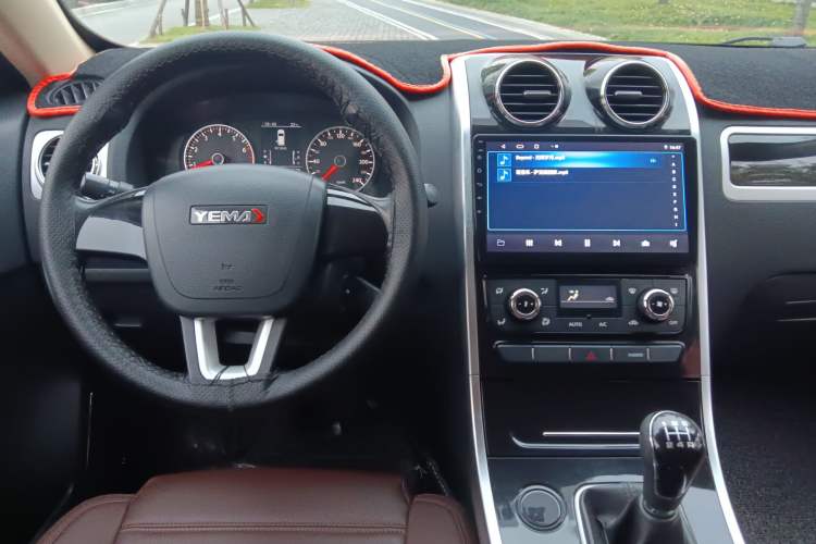 Used Yema T70 2018 T70S 1.8L Manual Value-Added Sunroof Edition Interior 3