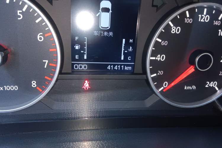 Used Yema T70 2018 T70S 1.8L Manual Value-Added Sunroof Edition Odometer Close Up