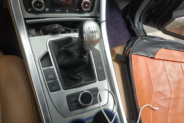 Used Yema T80 2017 1.5T Manual Cool Edition Gear Lever