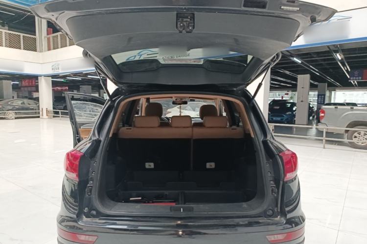 Used Yema T80 2017 1.5T Manual Cool Edition Trunk