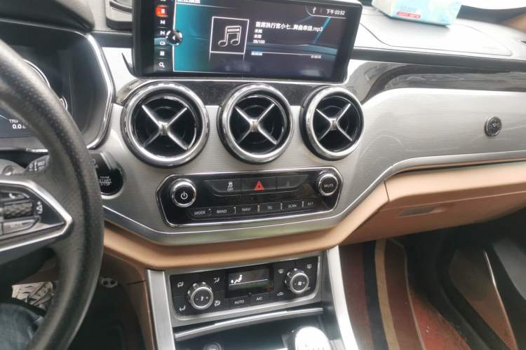 Used Yema T80 2017 1.5T Manual Cool Edition Audio And AC Panel