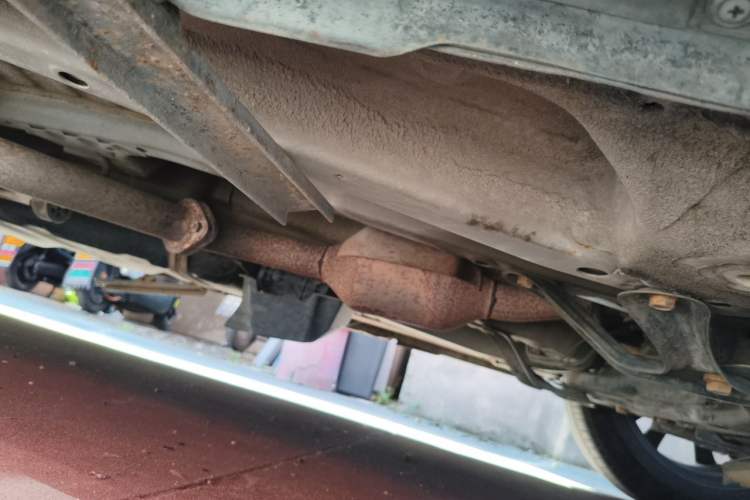 Used Yema T80 2017 1.5T Manual Xuan Dong Edition Chassis Front Right