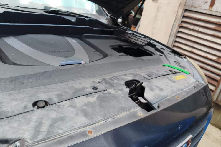 Used Yema T80 2017 1.5T Manual Xuan Dong Edition Engine Bay Left