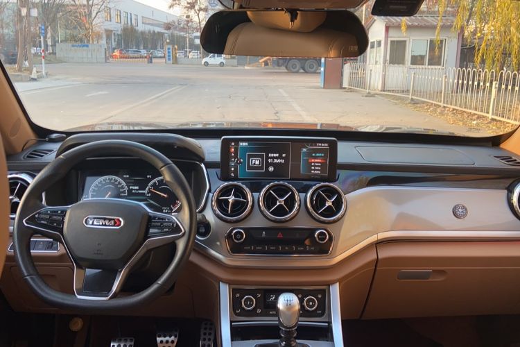 Used Yema T80 2017 1.5T Manual Cool Edition Interior 3