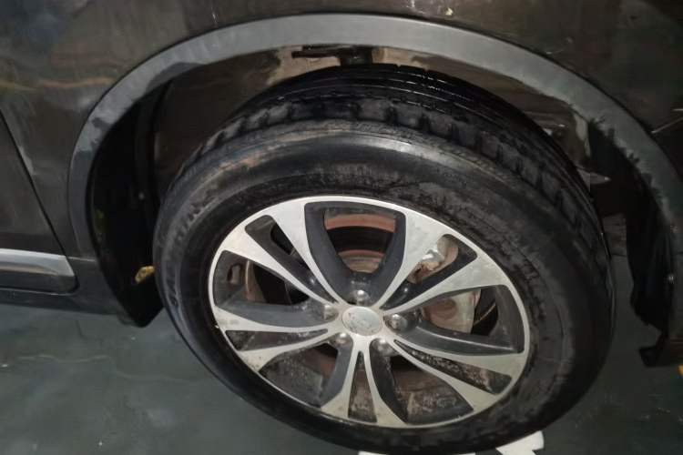 Used Yema T80 2017 1.5T Manual Cool Edition Right Front Wheel Hub