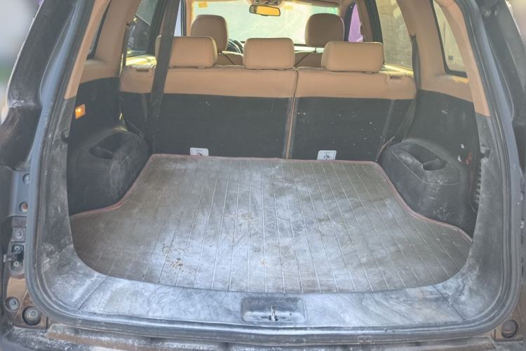 Used Yema T80 2017 1.5T Manual Cool Edition Trunk