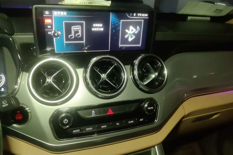 Used Yema T80 2017 1.5T Manual Cool Edition Audio And AC Panel
