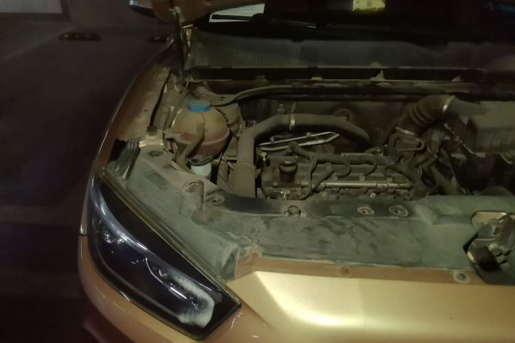 Used Yema T80 2017 1.5T Manual Cool Edition Engine Bay Right