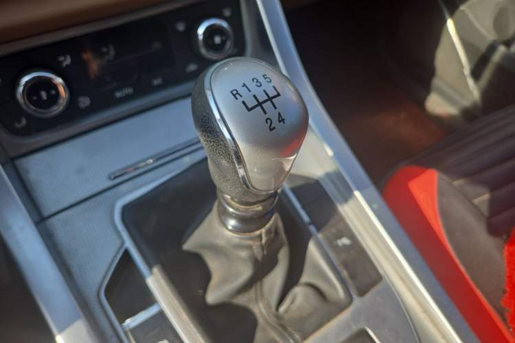 Used Yema T80 2017 1.5T Manual Cool Edition Gear Lever