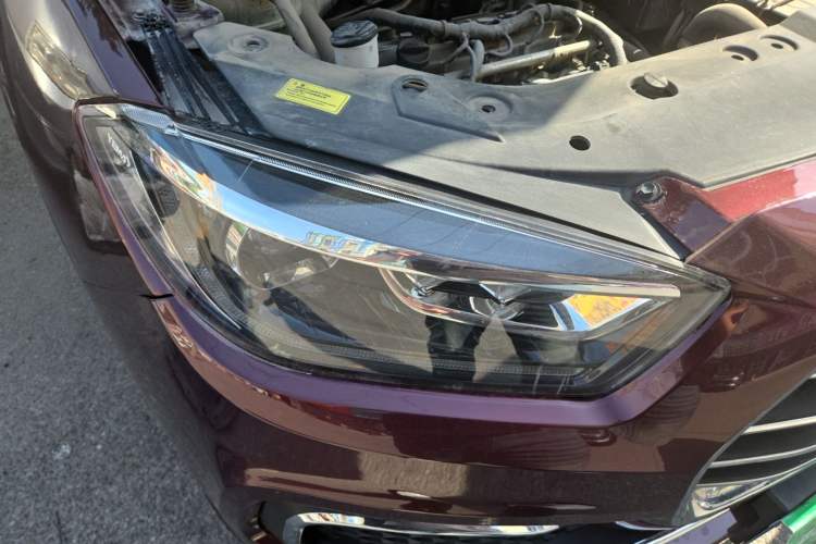 Used Yema T80 2017 1.5T Manual Cool Edition Right Front Headlight