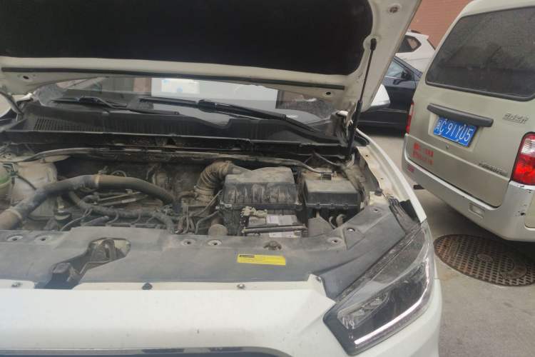 Used Yema T80 2017 1.5T Manual Cool Edition Engine Bay Left